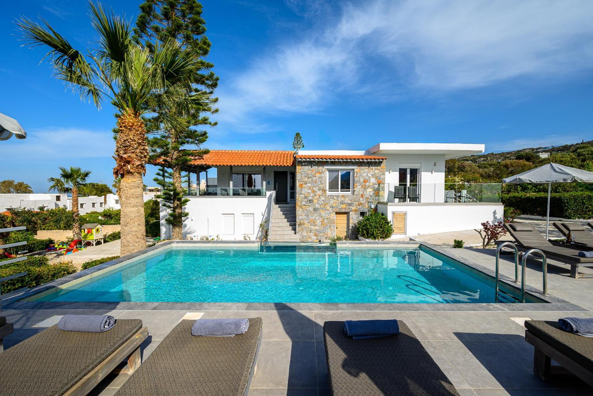 Queen'S Gem Luxury Villa - Heated Jacuzzi & Pool Hersonissos  Luaran gambar